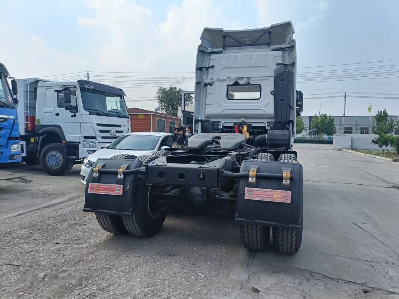 Shacman X3000 - Tractor: foto 4 Shacman X3000 - Tractor: foto 4
