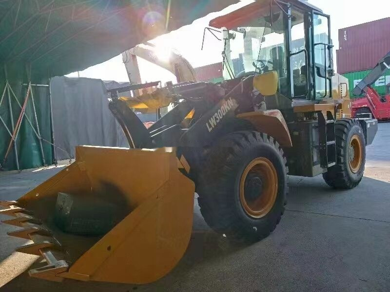 XCMG LW300KN - Pá carregadora de rodas: foto 2 XCMG LW300KN - Pá carregadora de rodas: foto 2