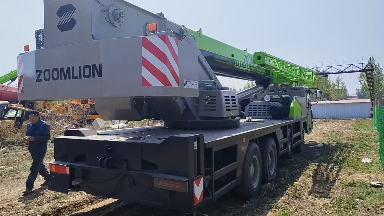 ZOOMLION ZTC300V - Grua móvel: foto 3 ZOOMLION ZTC300V - Grua móvel: foto 3