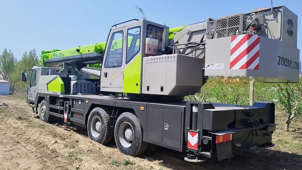 Zoomlion ZTC300V - Grua móvel: foto 4 Zoomlion ZTC300V - Grua móvel: foto 4