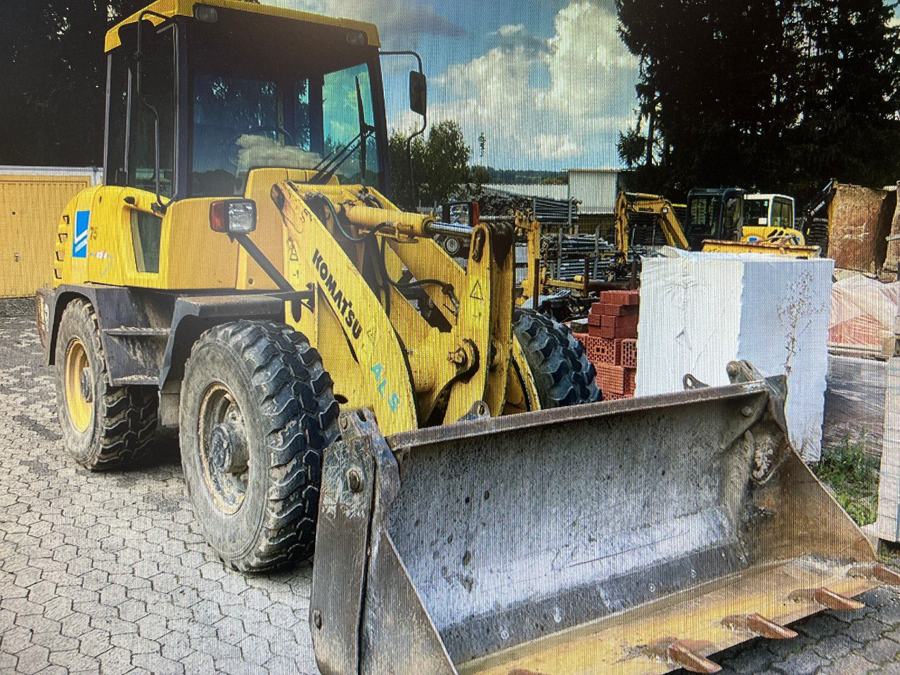 Komatsu WA 75-3 Active - Pá carregadora de rodas: foto 2 Komatsu WA 75-3 Active - Pá carregadora de rodas: foto 2