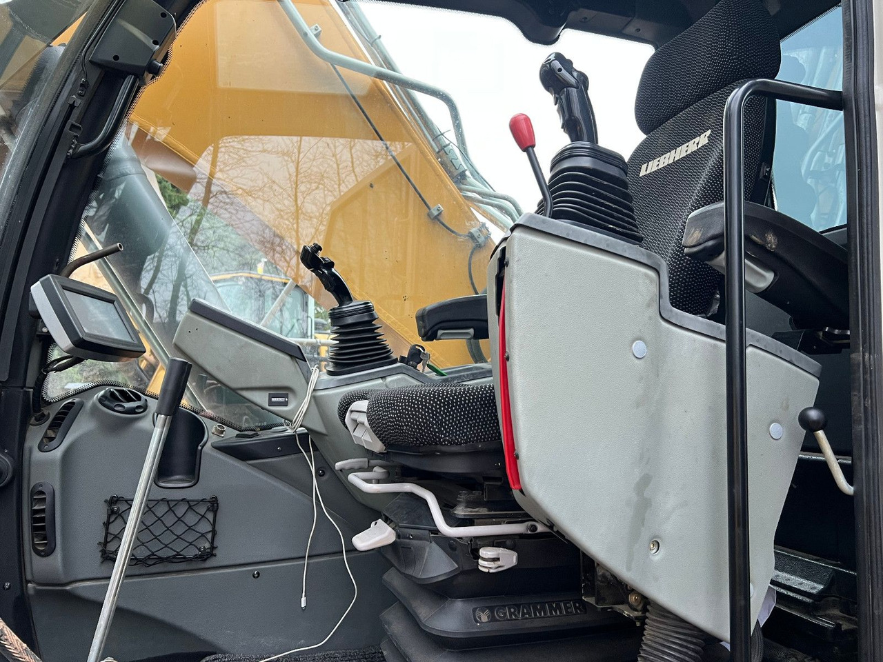 Liebherr R 926 Powertilt - Escavadora de rastos: foto 3 Liebherr R 926 Powertilt - Escavadora de rastos: foto 3