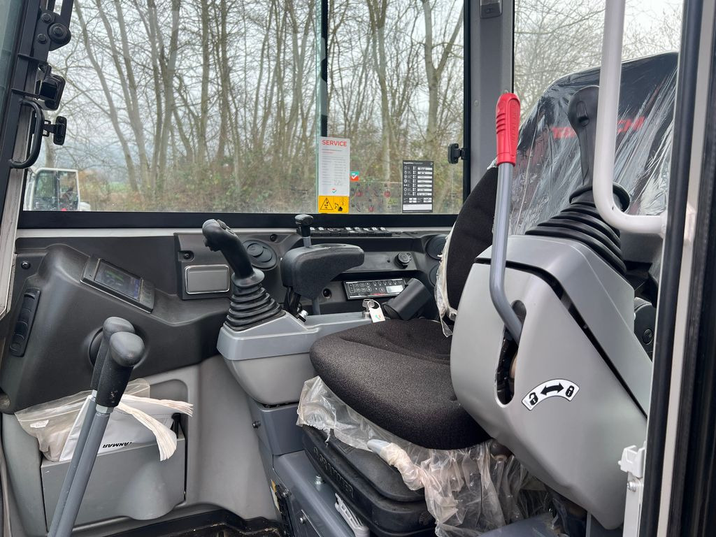 Takeuchi TB 230 V 4 Vollaustattung - Mini escavadeira: foto 2 Takeuchi TB 230 V 4 Vollaustattung - Mini escavadeira: foto 2