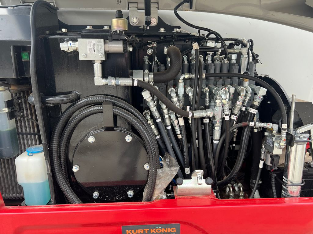 Takeuchi TB 230 V 4 Vollaustattung Takeuchi TB 230 V 4 Vollaustattung 2x - Mini escavadeira: foto 4 Takeuchi TB 230 V 4 Vollaustattung Takeuchi TB 230 V 4 Vollaustattung 2x - Mini escavadeira: foto 4