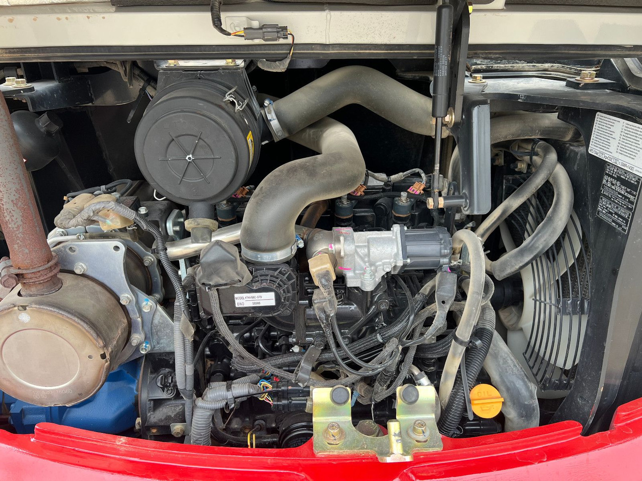 Takeuchi TB 240 DPF V4 - Mini escavadeira: foto 3 Takeuchi TB 240 DPF V4 - Mini escavadeira: foto 3