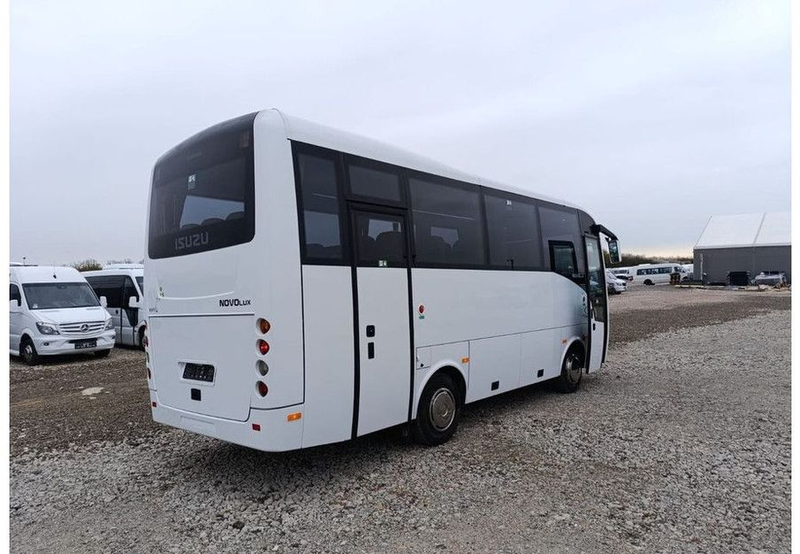 Isuzu Novolux - Ônibus suburbano: foto 3 Isuzu Novolux - Ônibus suburbano: foto 3