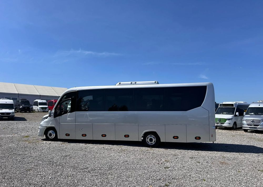 Minibus, Furgão de passageiros novo Iveco Daily: foto 8