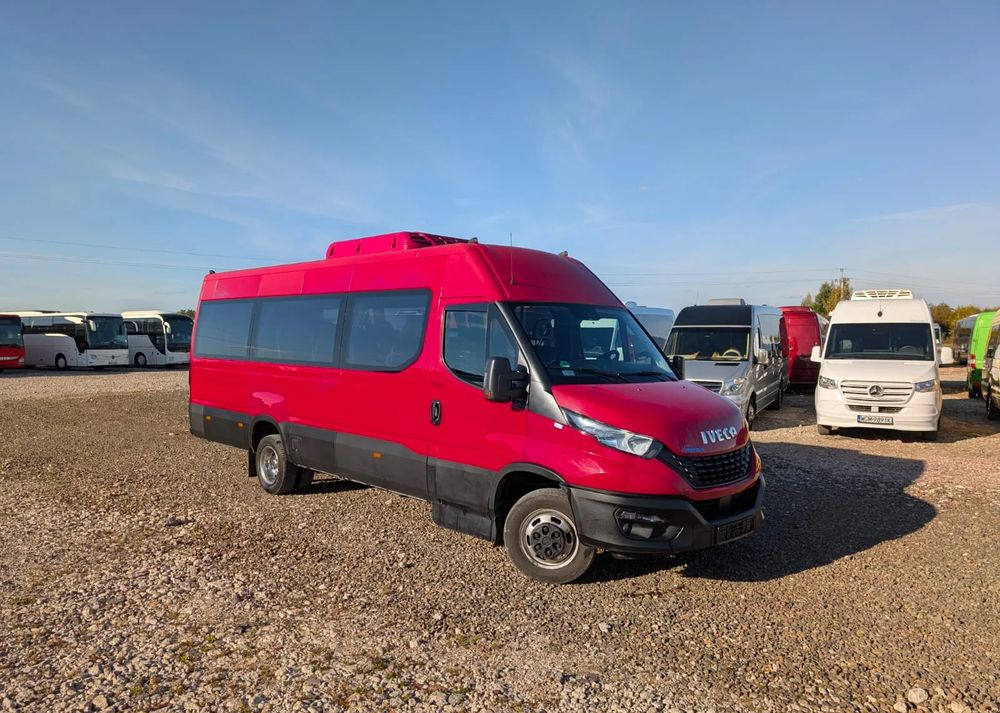 Iveco Daily - Minibus, Furgão de passageiros: foto 1 Iveco Daily - Minibus, Furgão de passageiros: foto 1