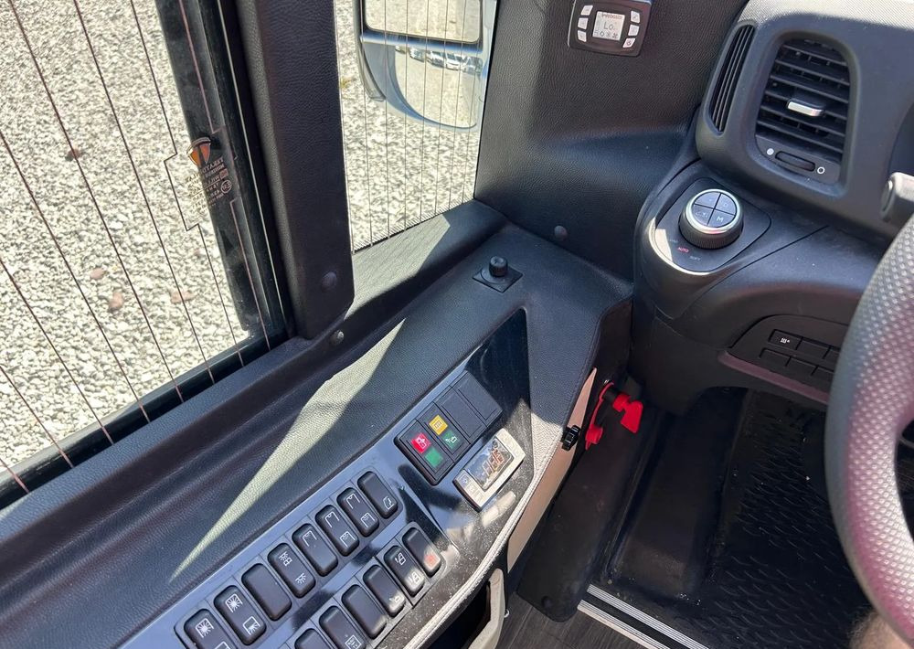 Minibus, Furgão de passageiros novo Iveco Daily: foto 15