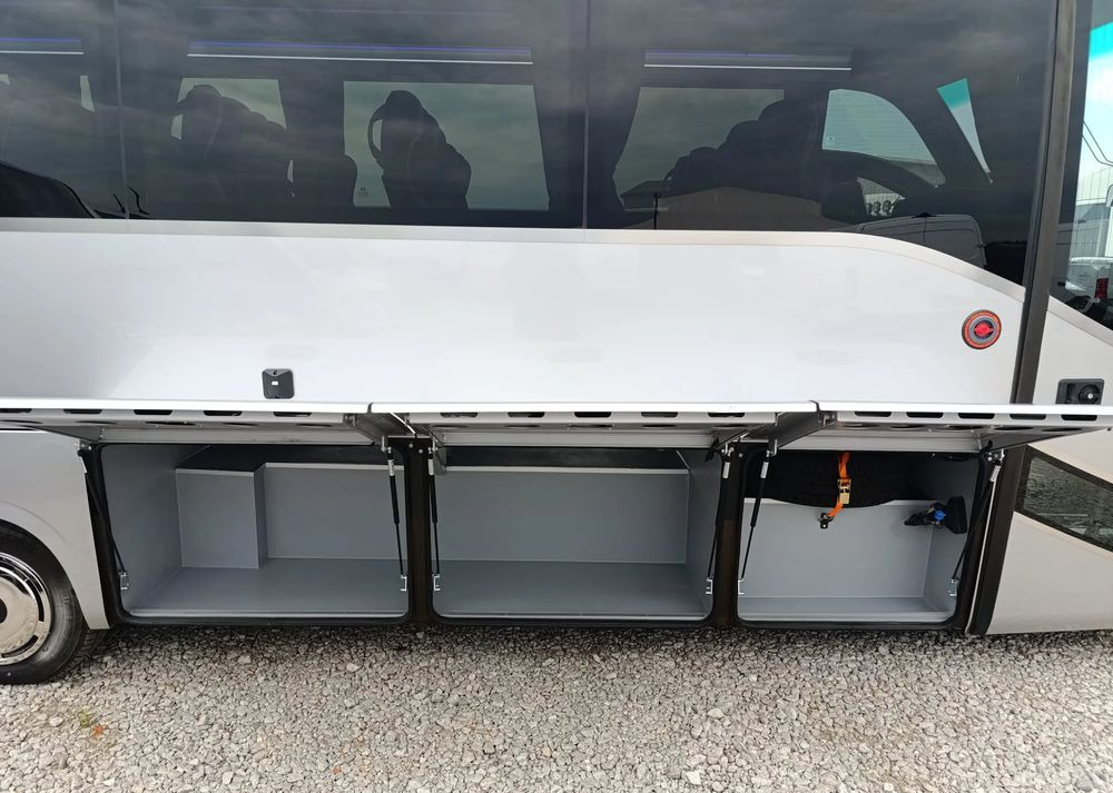 Iveco Daily - Minibus, Furgão de passageiros: foto 4 Iveco Daily - Minibus, Furgão de passageiros: foto 4