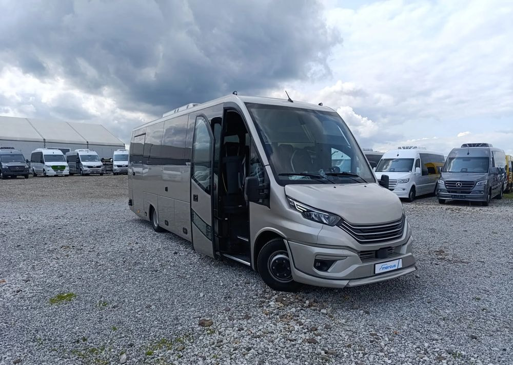 Iveco Mercus Daily 70C21 - Minibus, Furgão de passageiros: foto 1 Iveco Mercus Daily 70C21 - Minibus, Furgão de passageiros: foto 1