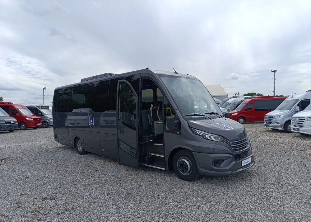Iveco Mercus Daily 70C21 - Minibus, Furgão de passageiros: foto 3 Iveco Mercus Daily 70C21 - Minibus, Furgão de passageiros: foto 3