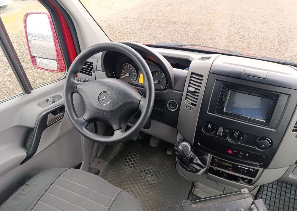 Minibus, Furgão de passageiros Mercedes-Benz Sprinter 516: foto 12
