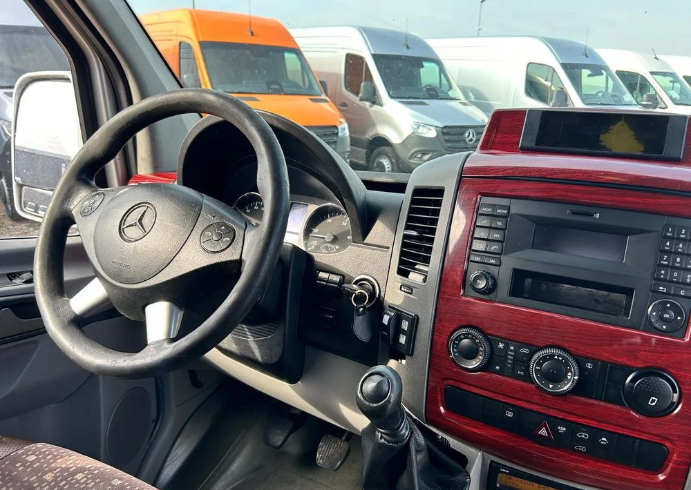Locação financeira de Mercedes-Benz Sprinter 519 Mercedes-Benz Sprinter 519: foto 8 Locação financeira de Mercedes-Benz Sprinter 519 Mercedes-Benz Sprinter 519: foto 8