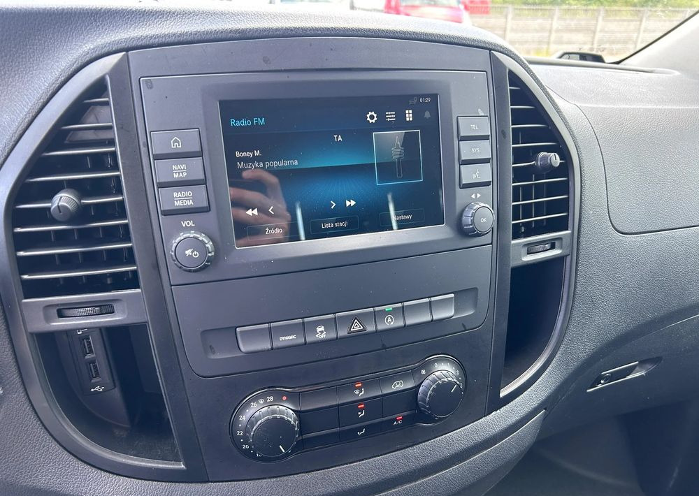 Minibus, Furgão de passageiros Mercedes-Benz Vito: foto 16