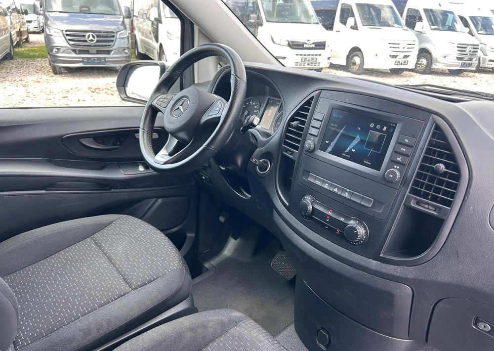 Minibus, Furgão de passageiros Mercedes-Benz Vito: foto 15