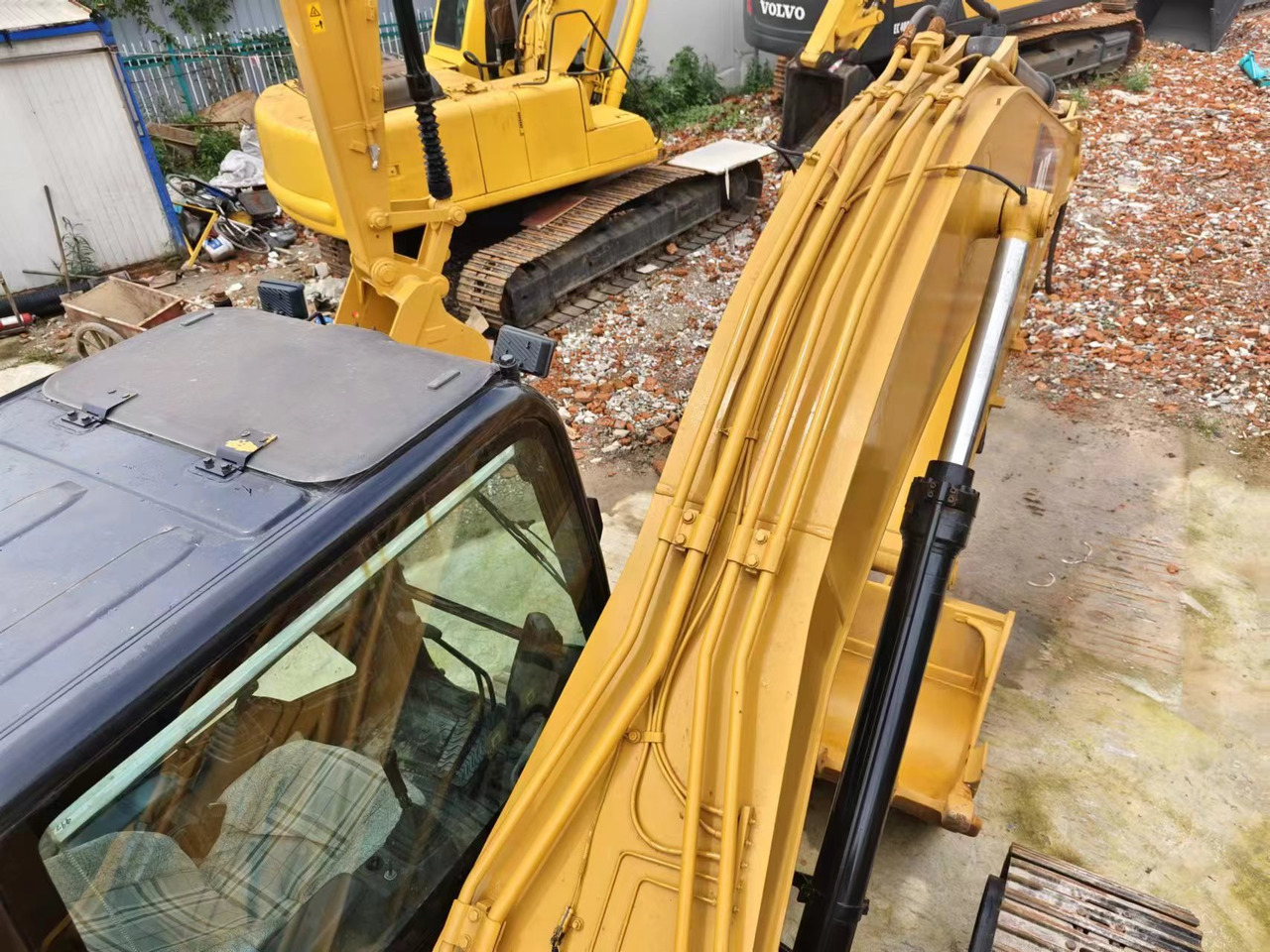 CAT 320D 320D2 320DL - Escavadora de rastos: foto 4 CAT 320D 320D2 320DL - Escavadora de rastos: foto 4