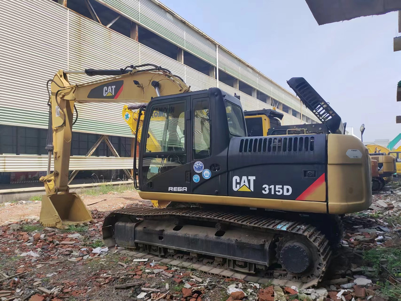 CATERPILLAR 315D - Escavadora de rastos: foto 2 CATERPILLAR 315D - Escavadora de rastos: foto 2
