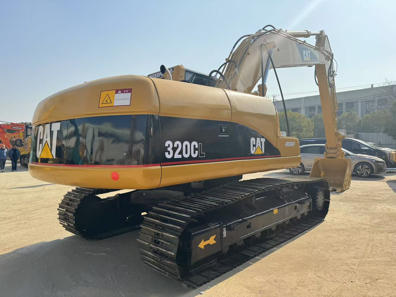 CATERPILLAR 320C - Escavadora de rastos: foto 2 CATERPILLAR 320C - Escavadora de rastos: foto 2