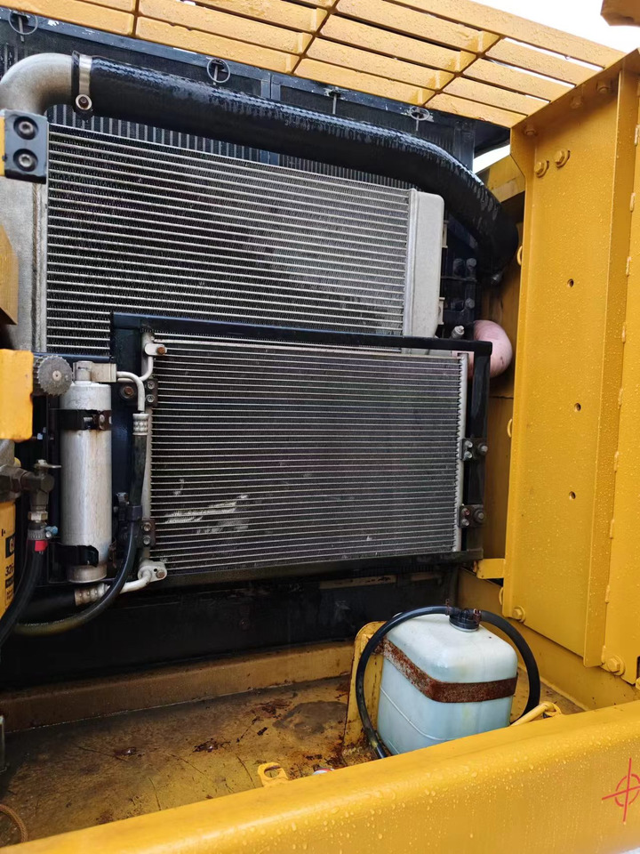 Escavadora de rastos CATERPILLAR 320D2 CAT: foto 7