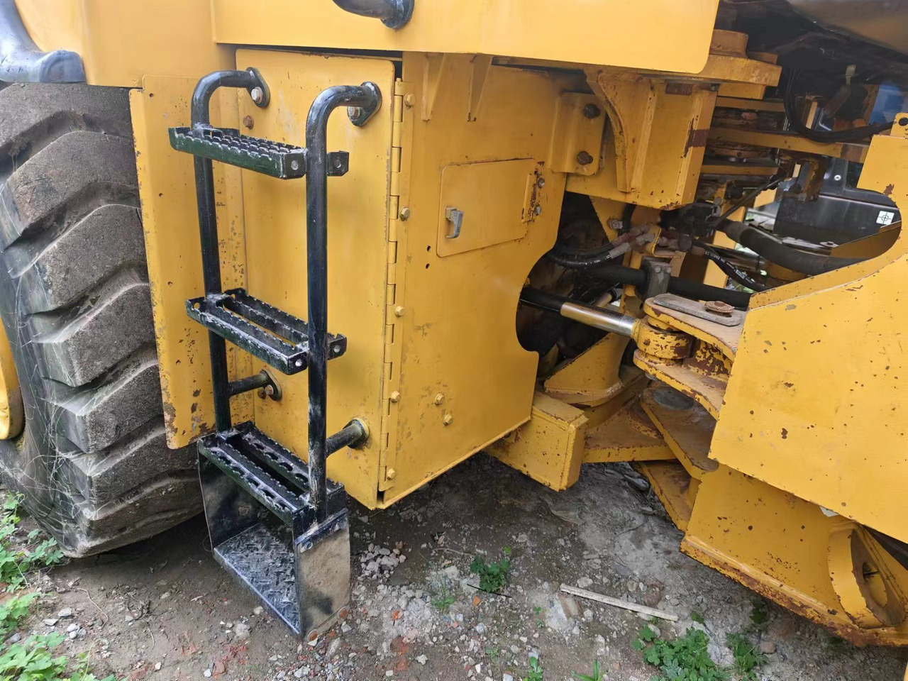CATERPILLAR 966H - Pá carregadora de rodas: foto 5 CATERPILLAR 966H - Pá carregadora de rodas: foto 5