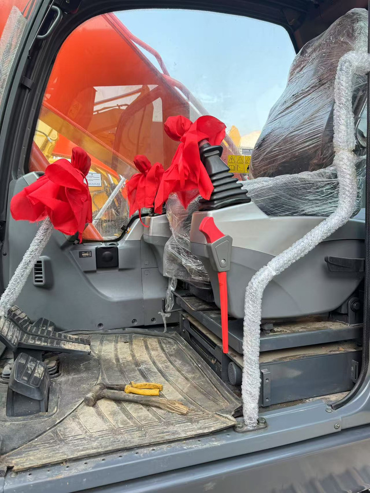 DOOSAN DX225 - Escavadora de rastos: foto 4 DOOSAN DX225 - Escavadora de rastos: foto 4