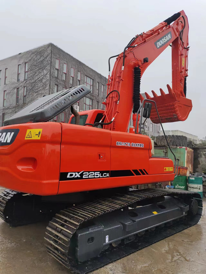 DOOSAN DX225LCA - Escavadora de rastos: foto 3 DOOSAN DX225LCA - Escavadora de rastos: foto 3