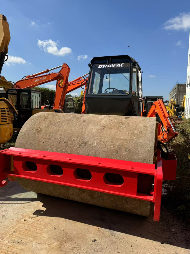 DYNAPAC CA30D - Compactador: foto 2 DYNAPAC CA30D - Compactador: foto 2