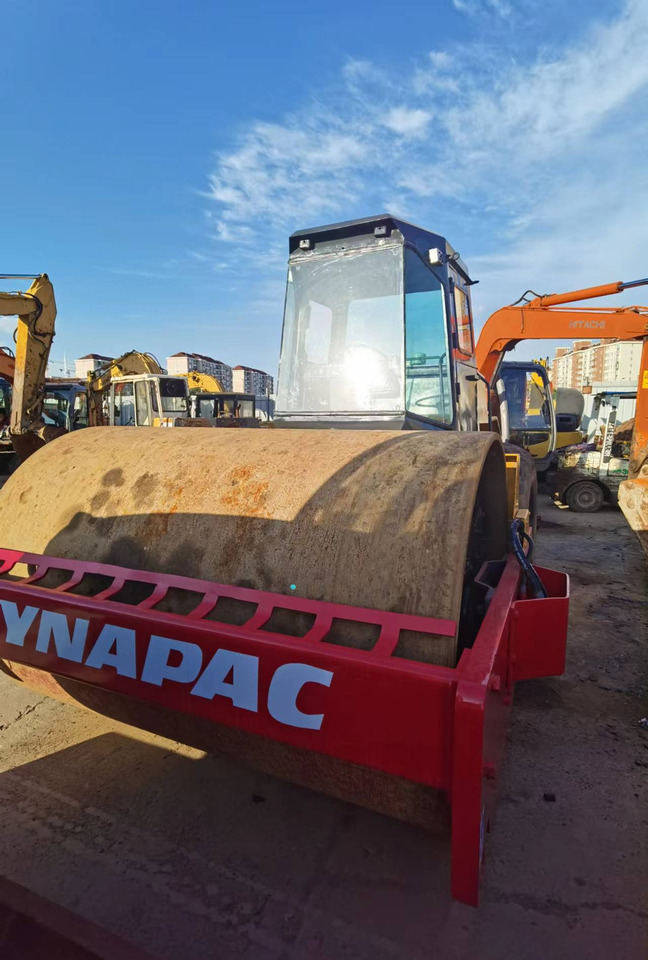 DYNAPAC CA30D - Compactador: foto 2 DYNAPAC CA30D - Compactador: foto 2