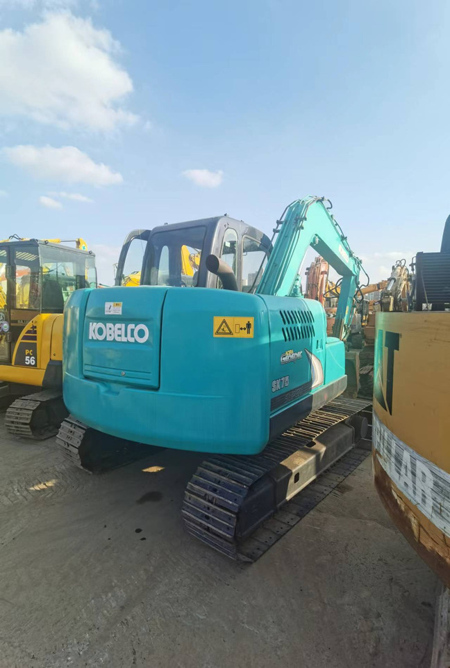 KOBELCO SK75 - Mini escavadeira: foto 5 KOBELCO SK75 - Mini escavadeira: foto 5