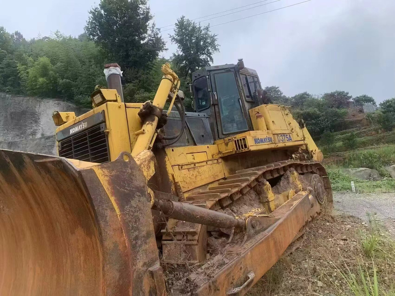 KOMATSU D375 - Buldôzer: foto 2 KOMATSU D375 - Buldôzer: foto 2
