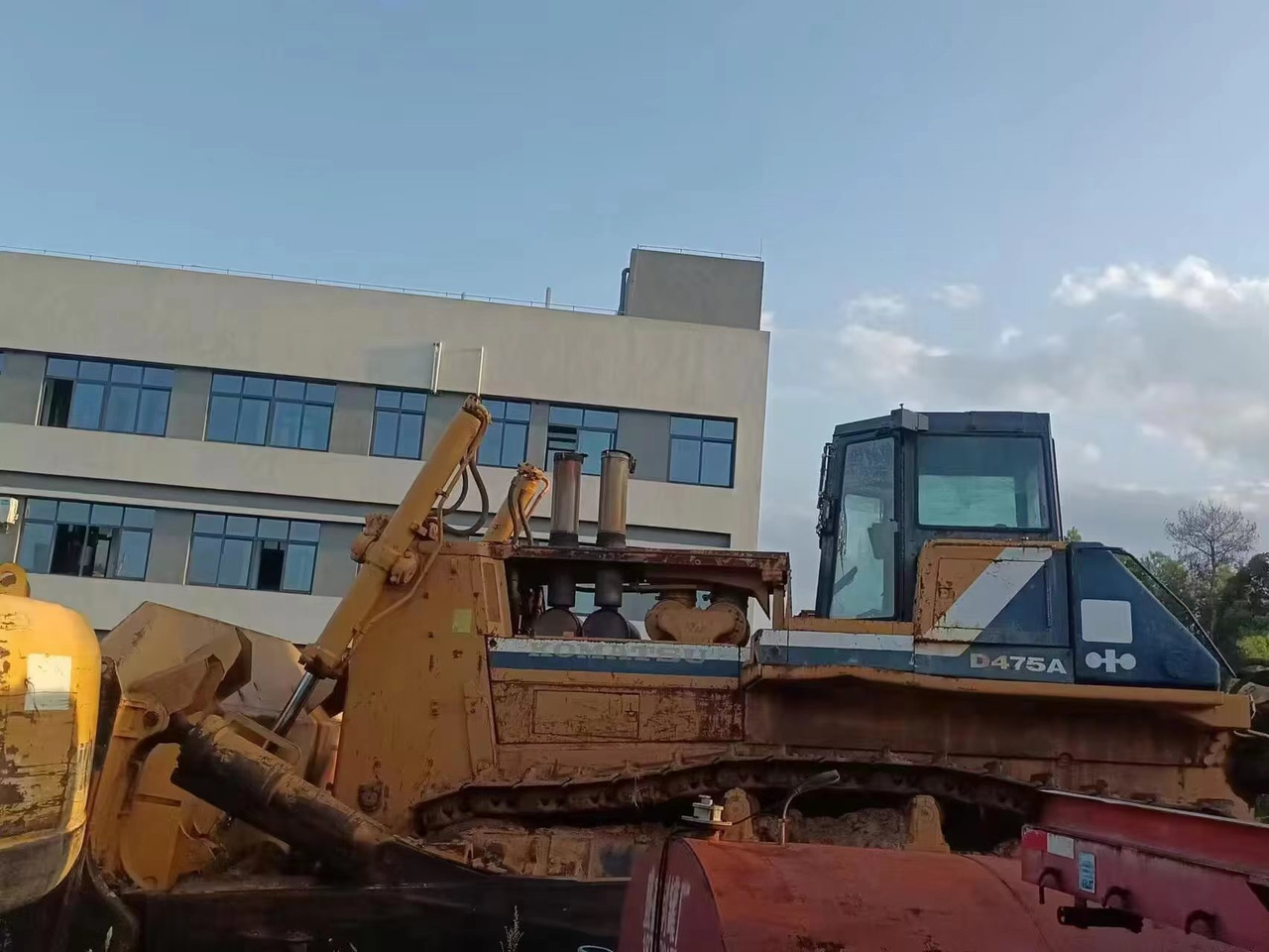 KOMATSU D475 - Buldôzer: foto 3 KOMATSU D475 - Buldôzer: foto 3