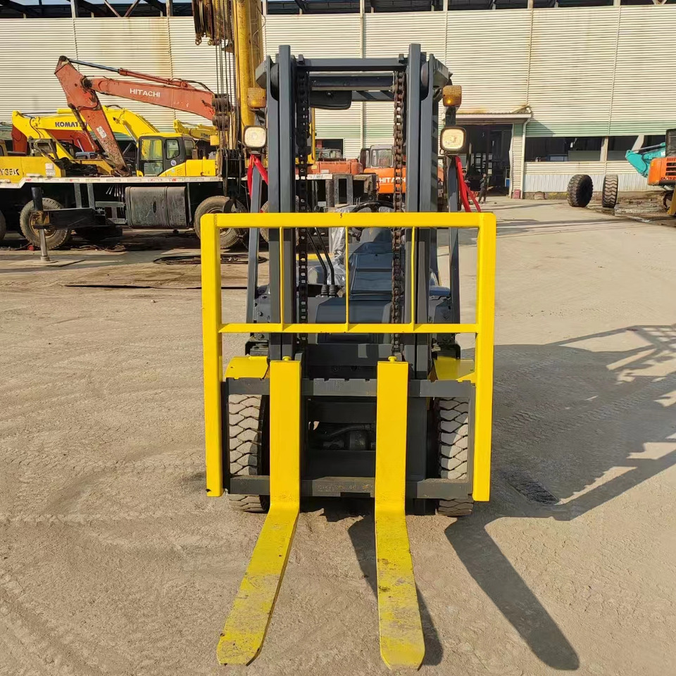 KOMATSU FD30 - Empilhador a diesel: foto 4 KOMATSU FD30 - Empilhador a diesel: foto 4