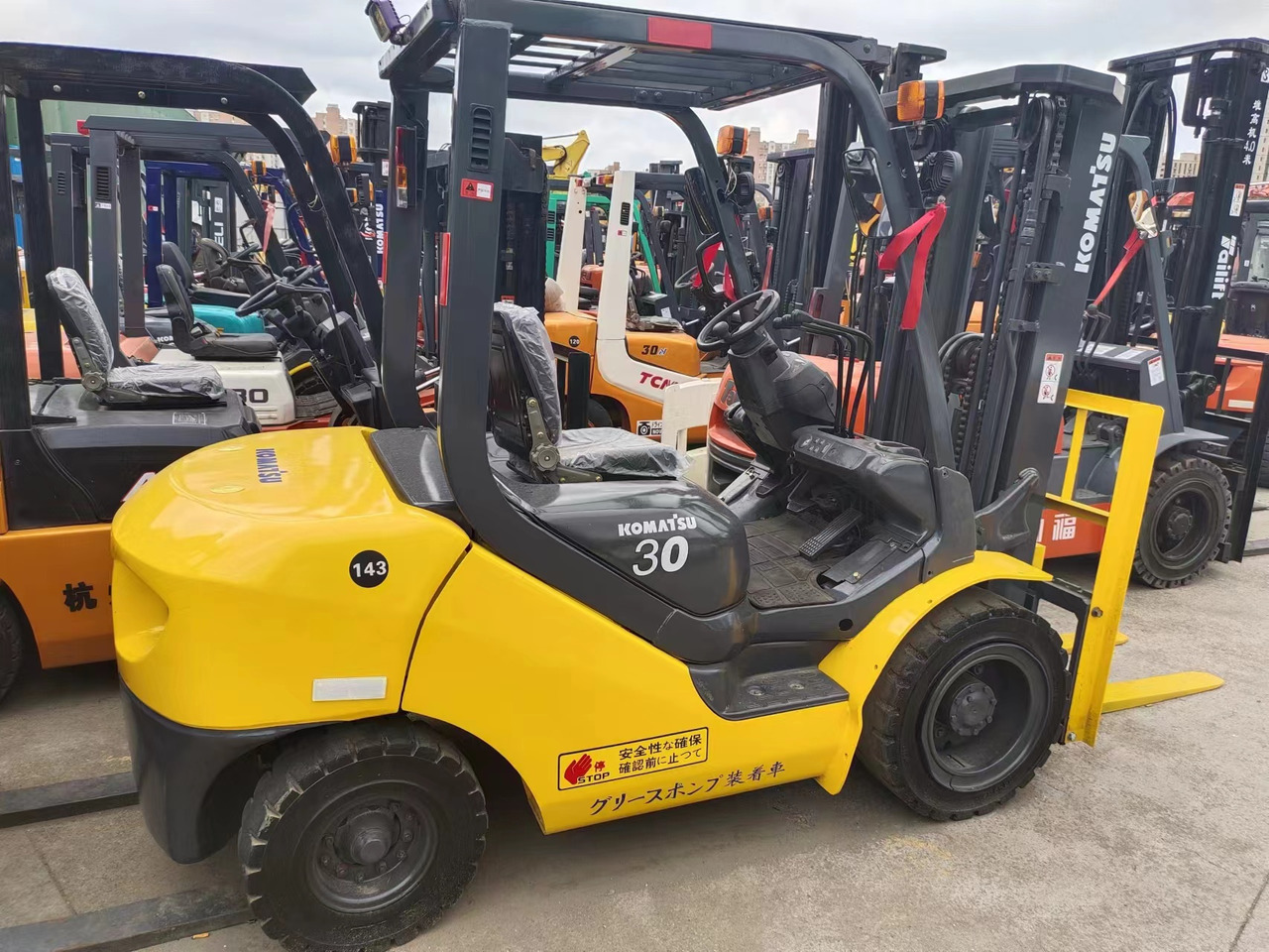 KOMATSU FD30 FD50 FD70 Japanese diesel forklift - Empilhador a diesel: foto 5 KOMATSU FD30 FD50 FD70 Japanese diesel forklift - Empilhador a diesel: foto 5
