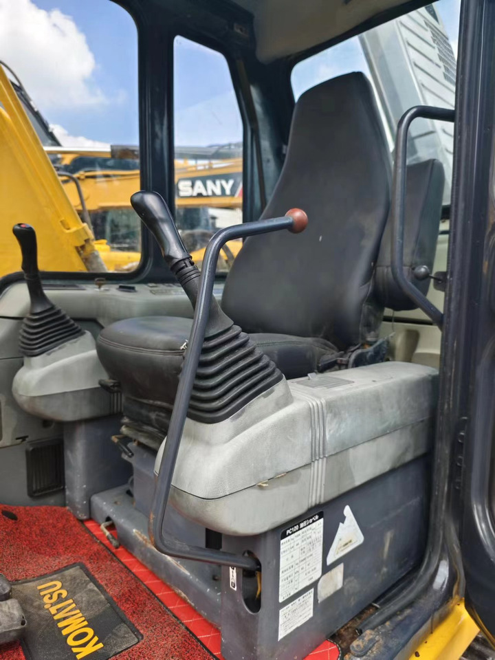 KOMATSU PC120-6 - Escavadora de rastos: foto 4 KOMATSU PC120-6 - Escavadora de rastos: foto 4