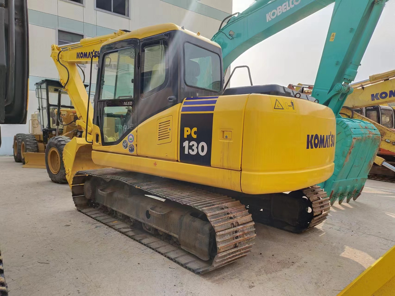 KOMATSU PC130-7 - Escavadora de rastos: foto 4 KOMATSU PC130-7 - Escavadora de rastos: foto 4