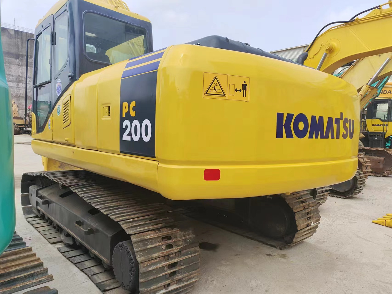 KOMATSU PC200-7 - Escavadora de rastos: foto 4 KOMATSU PC200-7 - Escavadora de rastos: foto 4