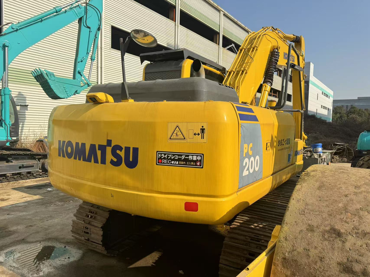 KOMATSU PC200-8 - Escavadora de rastos: foto 3 KOMATSU PC200-8 - Escavadora de rastos: foto 3