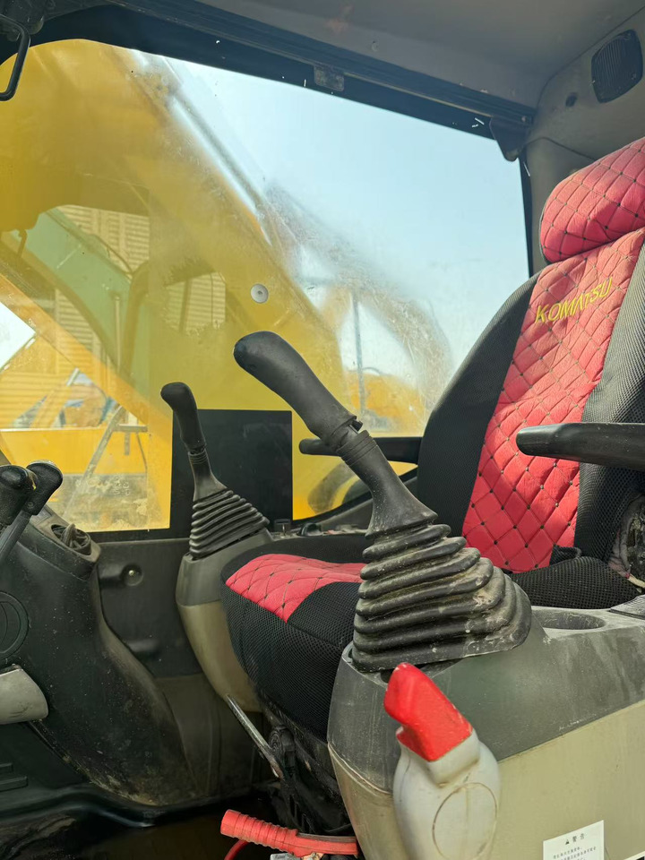 KOMATSU PC200-8 - Escavadora de rastos: foto 4 KOMATSU PC200-8 - Escavadora de rastos: foto 4