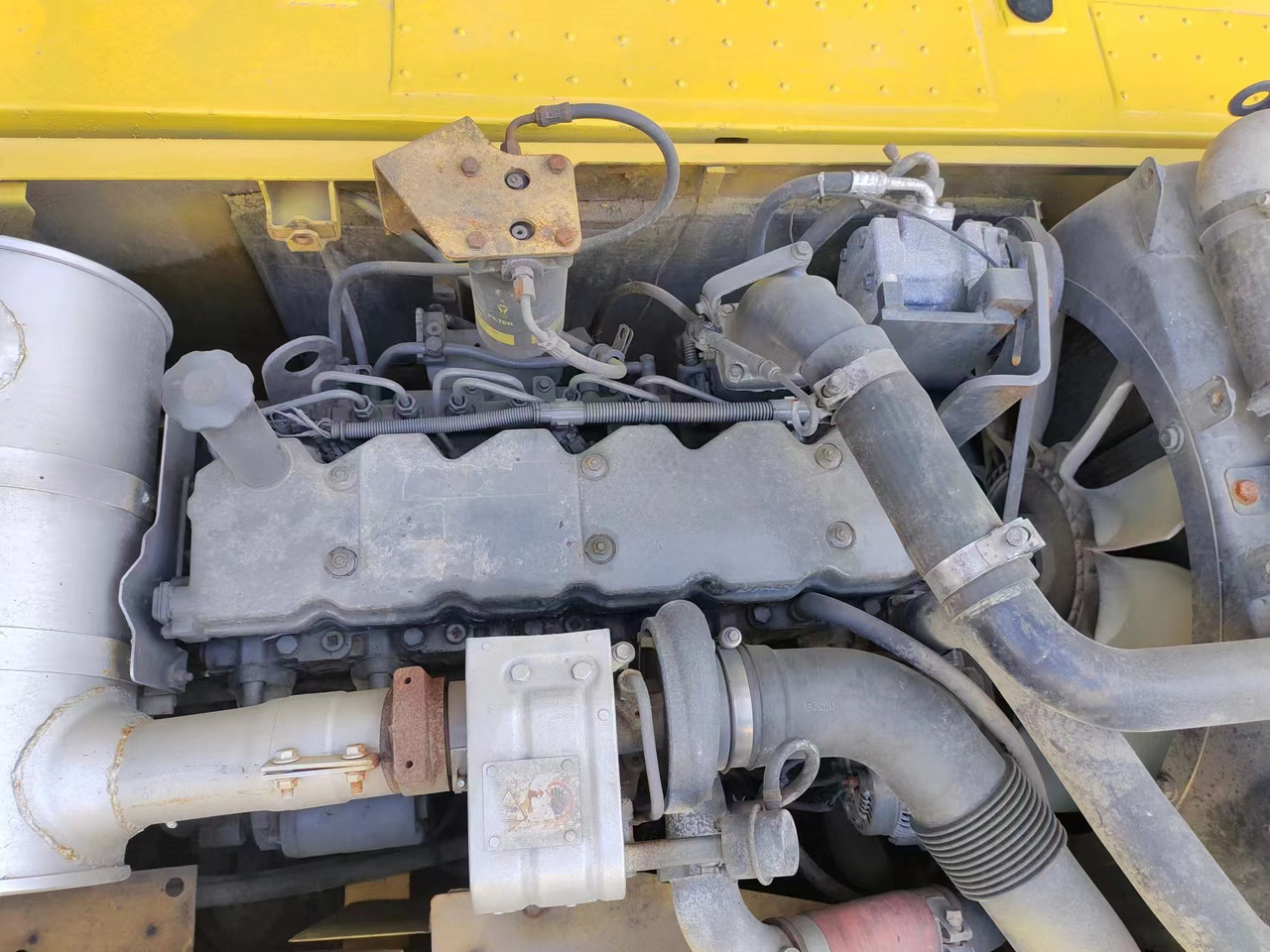 KOMATSU PC200-8 - Escavadora de rastos: foto 4 KOMATSU PC200-8 - Escavadora de rastos: foto 4