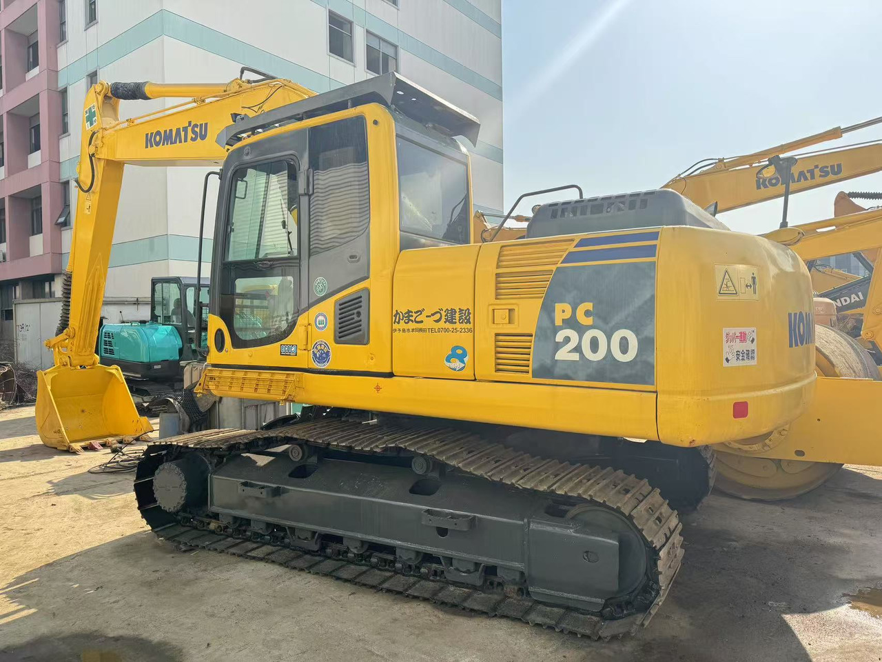 KOMATSU PC200-8 - Escavadora de rastos: foto 1 KOMATSU PC200-8 - Escavadora de rastos: foto 1