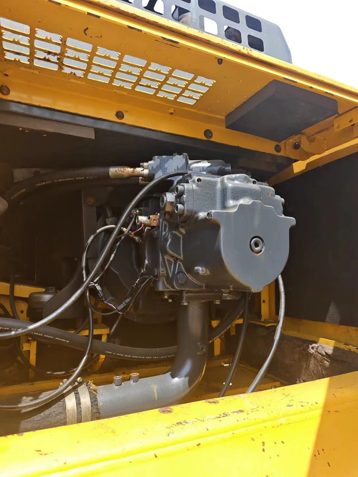 Escavadora de rastos KOMATSU PC400-8R: foto 8