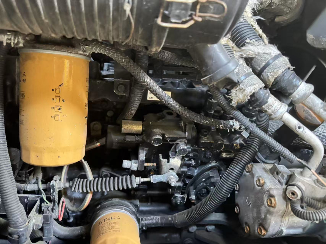 KOMATSU PC55MR - Mini escavadeira: foto 3 KOMATSU PC55MR - Mini escavadeira: foto 3