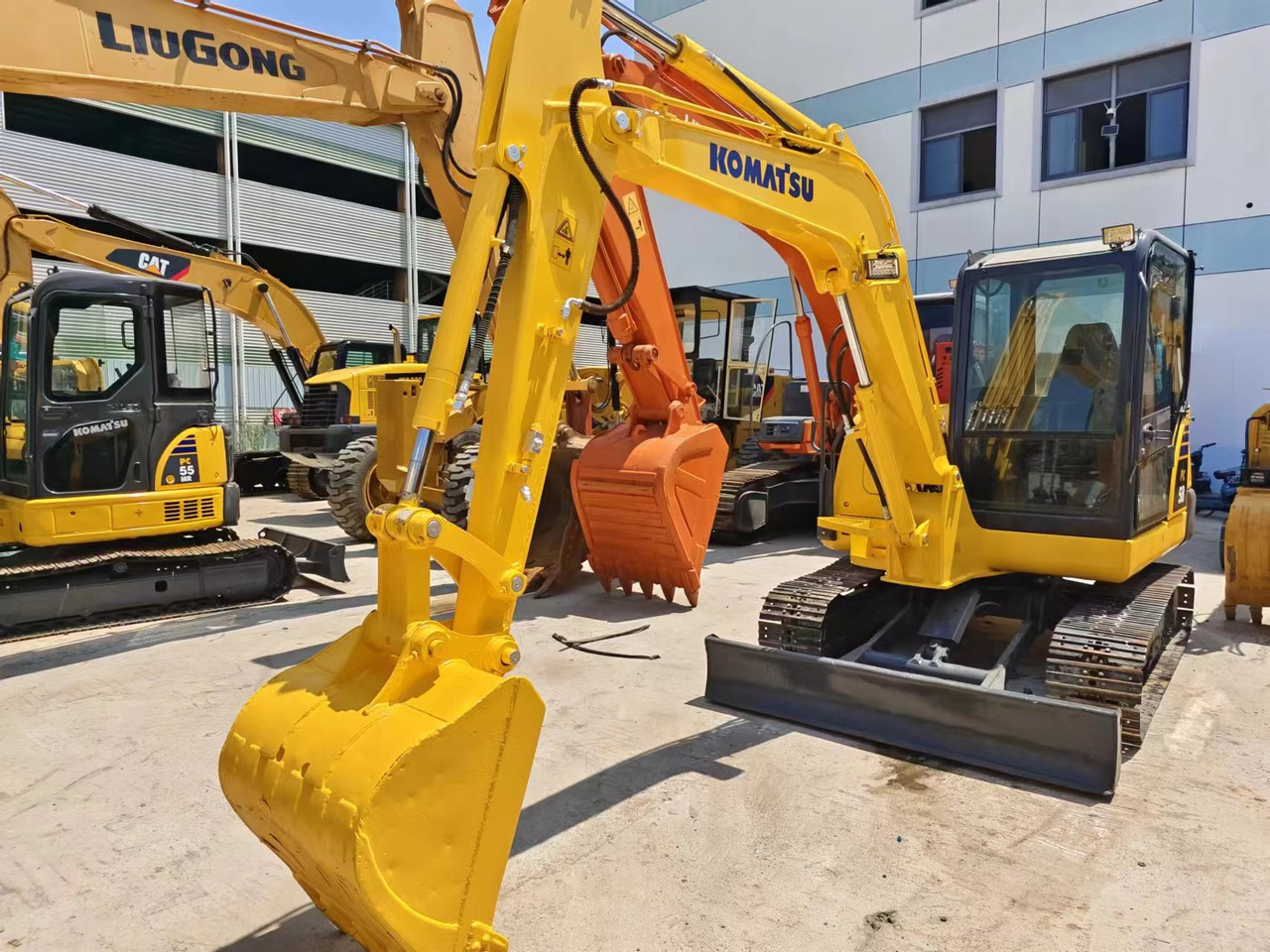 KOMATSU PC58 - Mini escavadeira: foto 4 KOMATSU PC58 - Mini escavadeira: foto 4