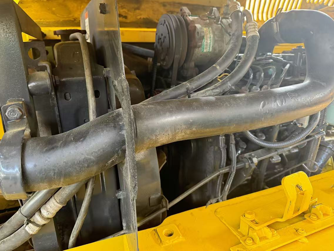 KOMATSU PC60-7 - Mini escavadeira: foto 4 KOMATSU PC60-7 - Mini escavadeira: foto 4