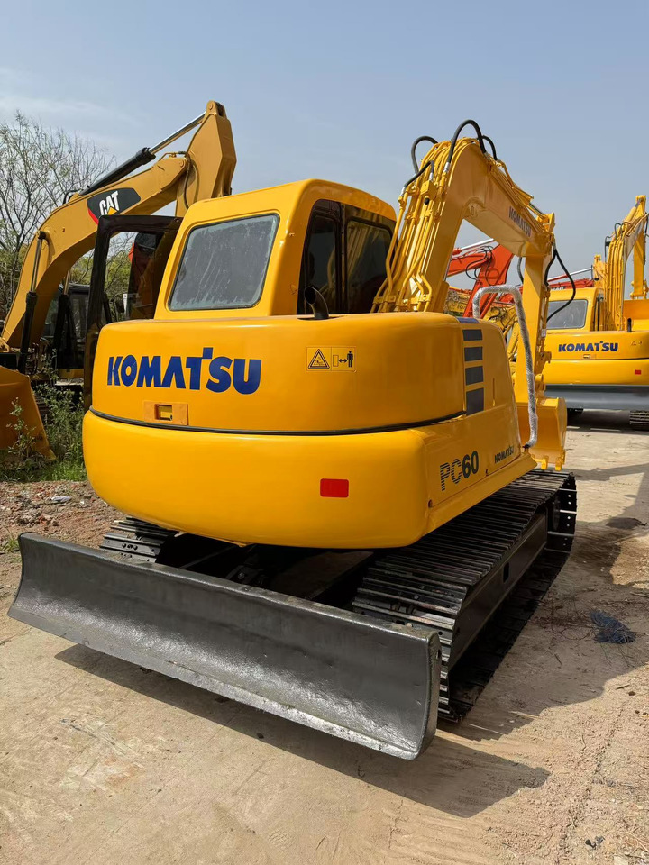 KOMATSU PC60-7 - Mini escavadeira: foto 3 KOMATSU PC60-7 - Mini escavadeira: foto 3