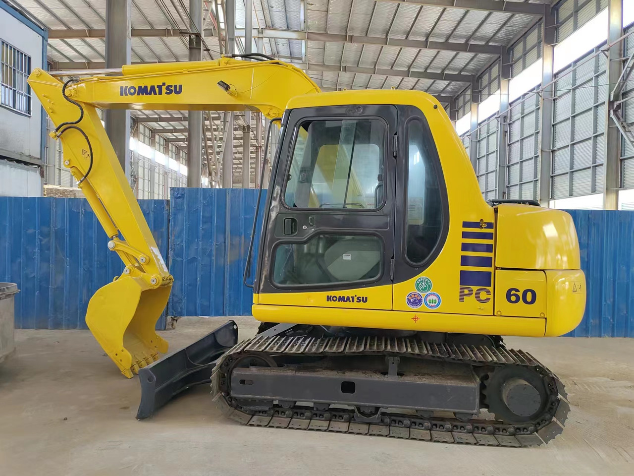 KOMATSU PC60-7 - Escavadora de rastos: foto 2 KOMATSU PC60-7 - Escavadora de rastos: foto 2