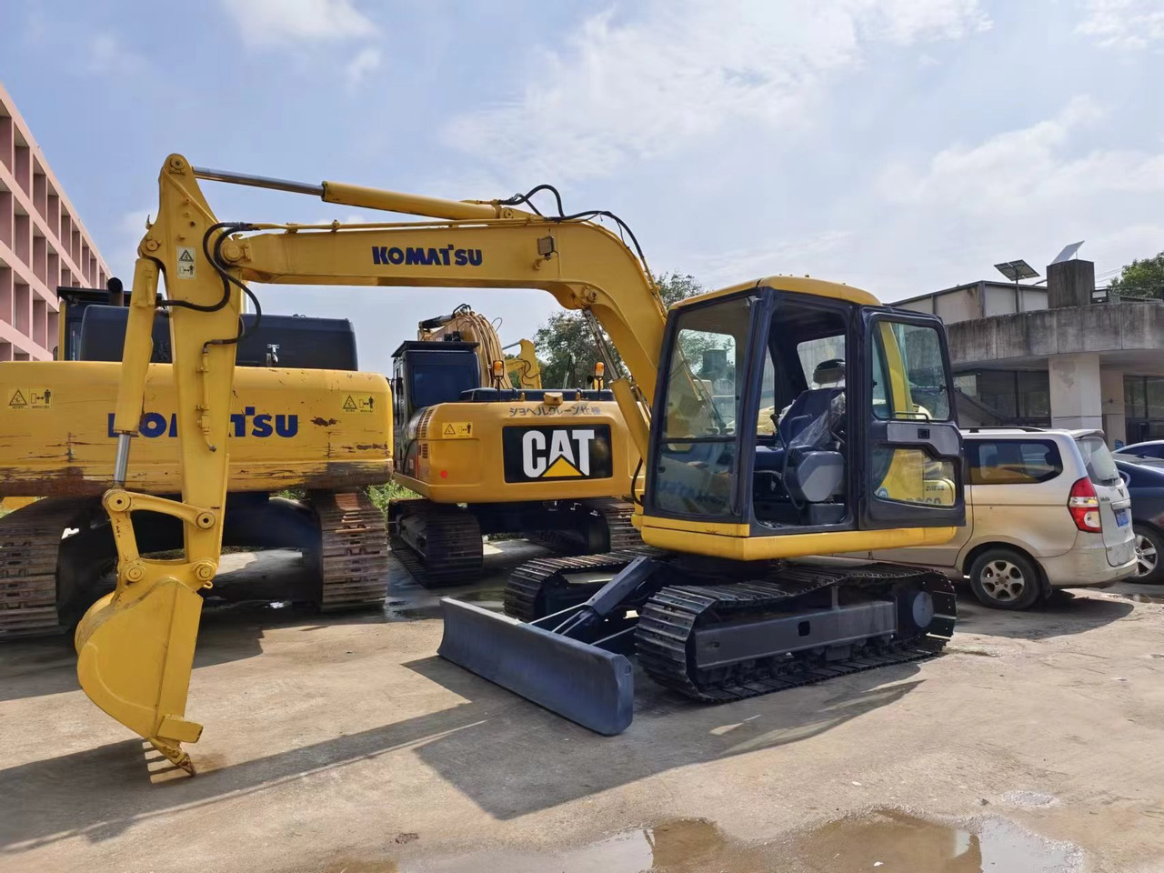 KOMATSU PC60-7 PC56 PC60 - Mini escavadeira: foto 1 KOMATSU PC60-7 PC56 PC60 - Mini escavadeira: foto 1
