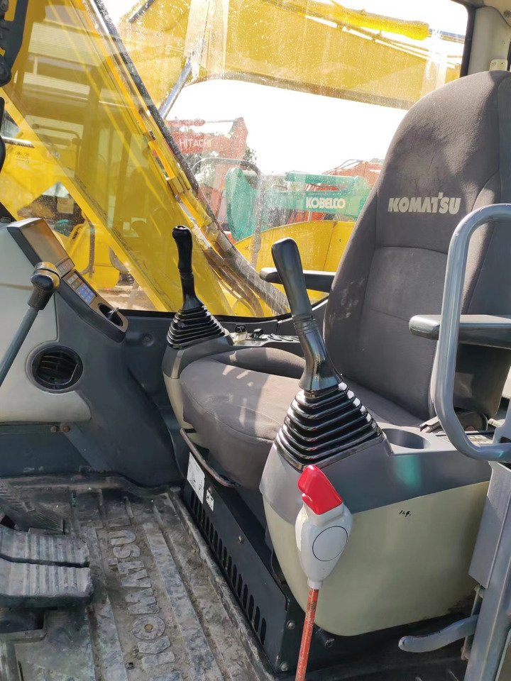 KOMATSU PC60-8 - Mini escavadeira: foto 4 KOMATSU PC60-8 - Mini escavadeira: foto 4