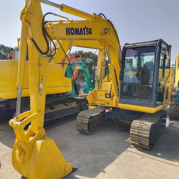 KOMATSU PC60-8 - Mini escavadeira: foto 3 KOMATSU PC60-8 - Mini escavadeira: foto 3
